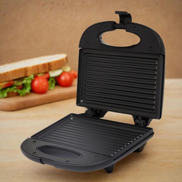 Swiss Military Club Class 2 Slice Electric Grill Sandwich Maker 800W | Nonstick Sandwich Machine - Image 2