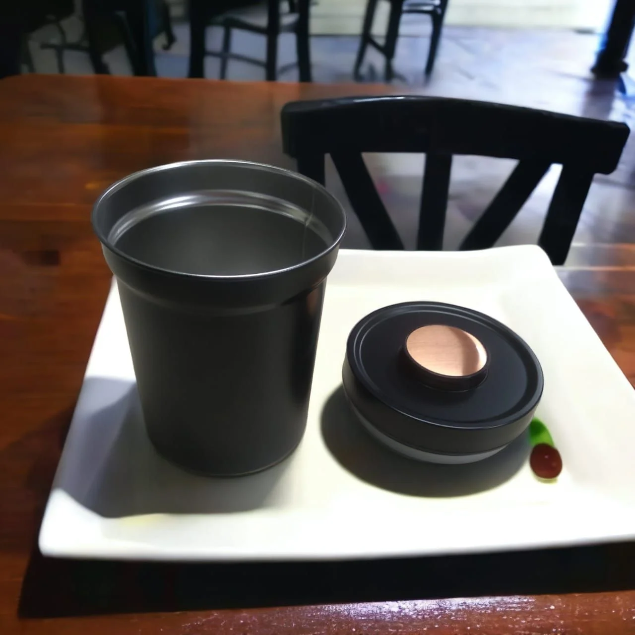 White Gold 1 Piece Multipurpose Storage Container 880ml - Image 2