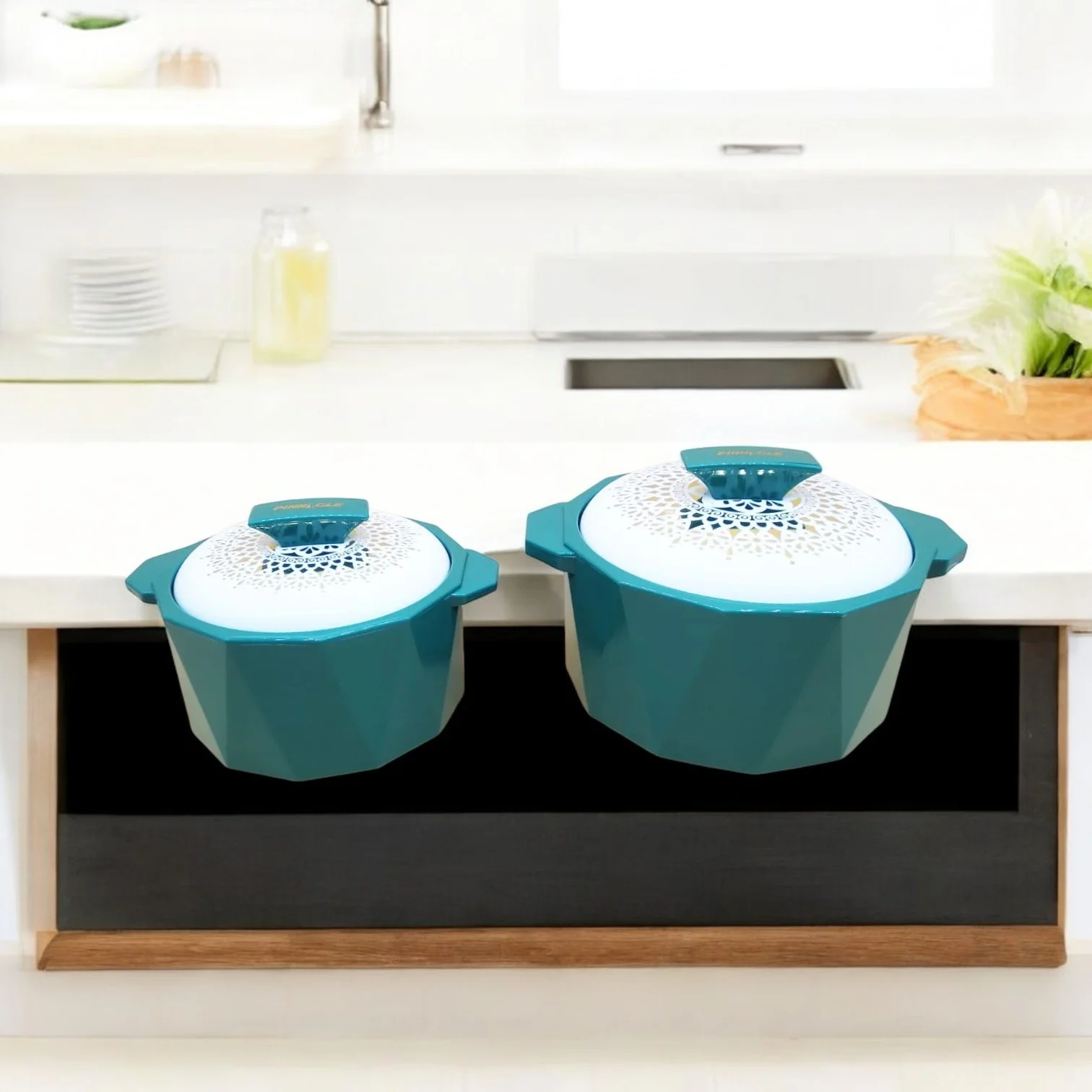 Pinnacle Polygon-Gold 2 Piece Insulated Casserole Set - 1000ml, 2000ml