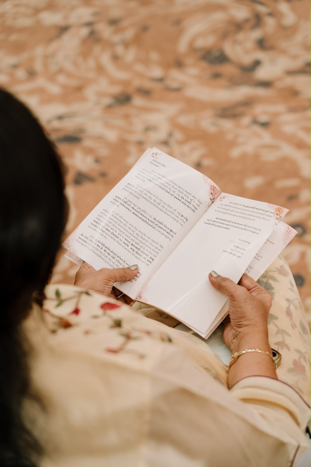 Swara Na Swar Ma: An Inspiring Story Dedicated to Every Woman (Gujarati Edition) - Image 2